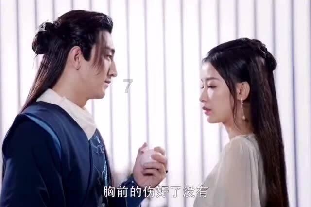 中国“最帅”医生走红，17岁高分考进中山大学，25岁博士毕业