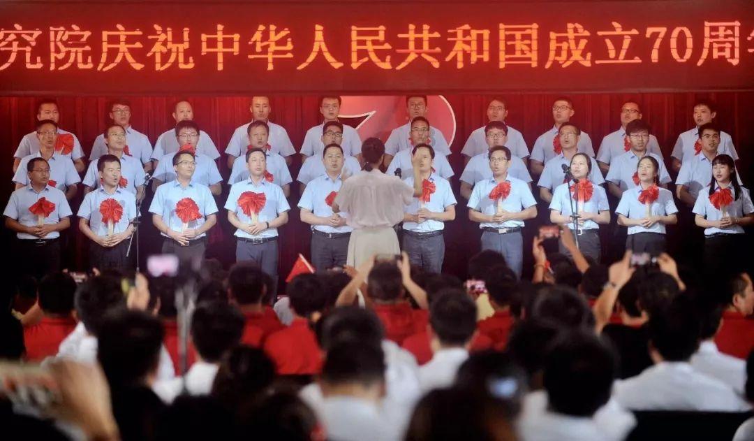 你们老婆都会问你今天袜子洗不洗吗？游戏画面